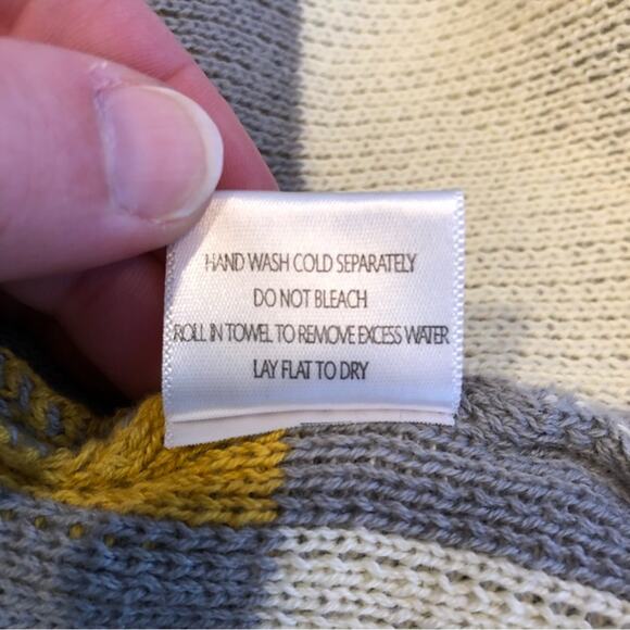 Modcloth gold gray cream plaid belted wrap cardigan sweater size Large - Picture 14 of 16